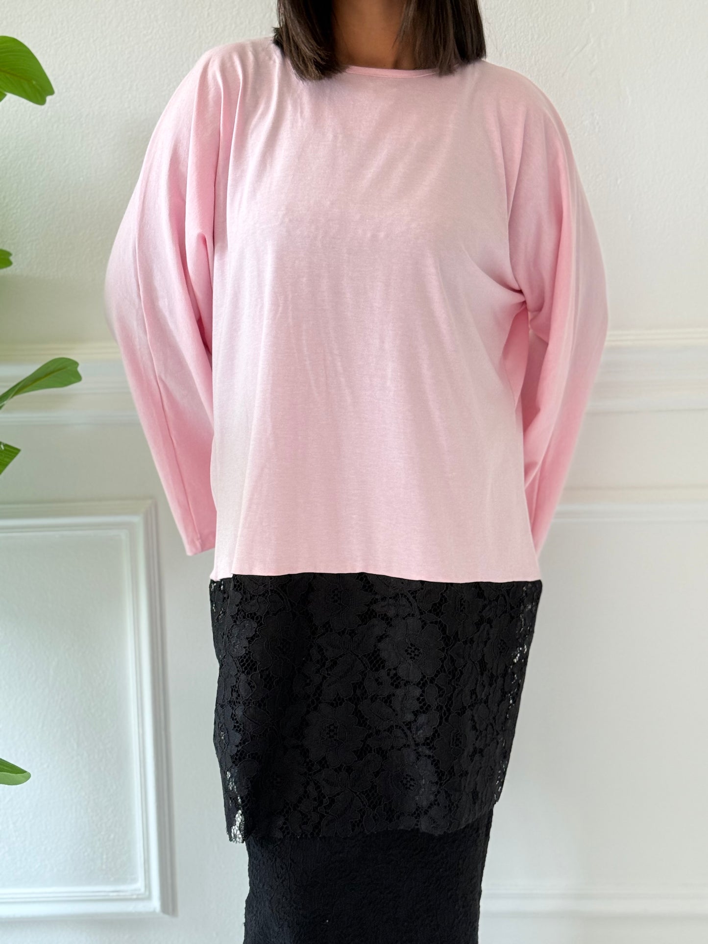 Basic T-Shirt with Dantil