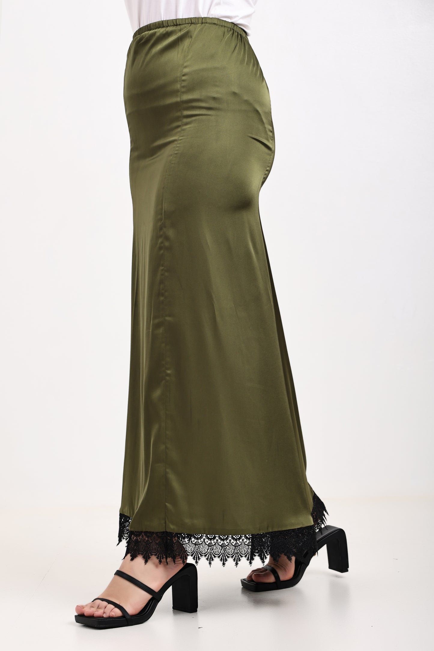 EZ wear Satin Skirt